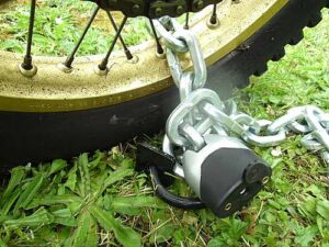 Close up of Honda with Hellanker anchor